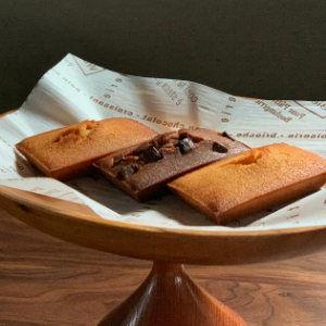 焼菓子アカイロ